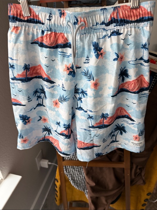 Abercrombie & Fitch Other - Abercrombie & Fitch Boy’s Tropical Print Swim Trunks - Coral & Blue
